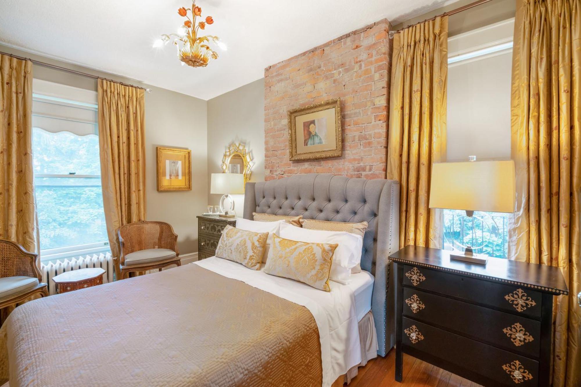 Chambre Lit Queen-Size - Vue sur Jardin