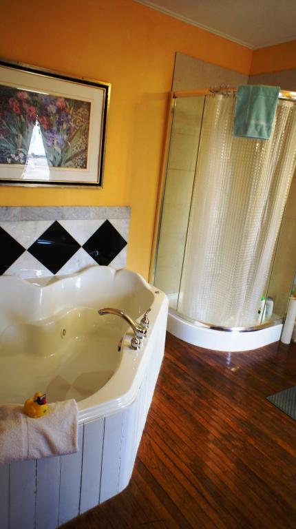 Suite Lit King-Size avec Baignoire Spa