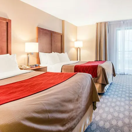Comfort Inn Fallsview-2