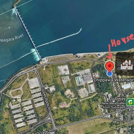 Niagara Falls Villa With Private Pool, Hottub, Water View And Breakfast-2