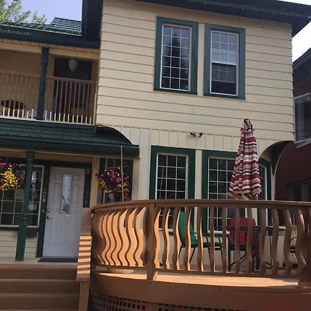Ellis House Bed & Breakfast-3